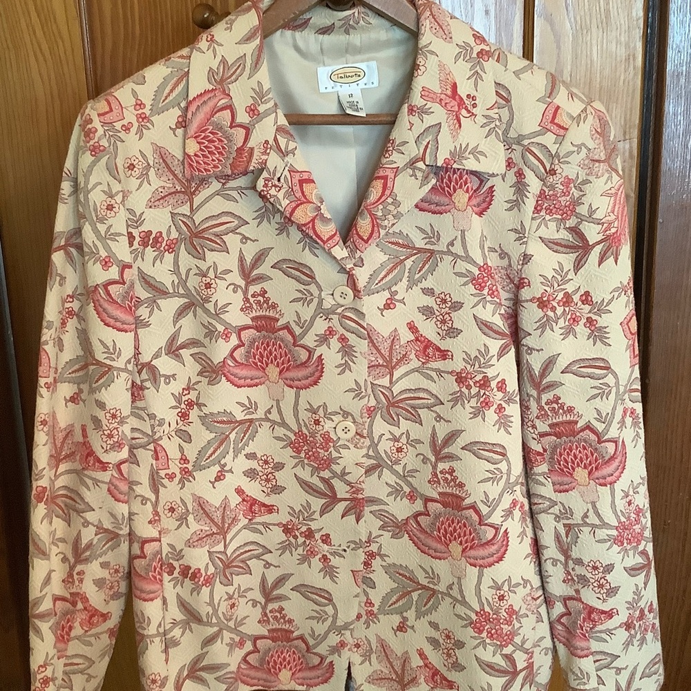 Talbots Petites Button Down Floral Blazer with Pink and Cream Design